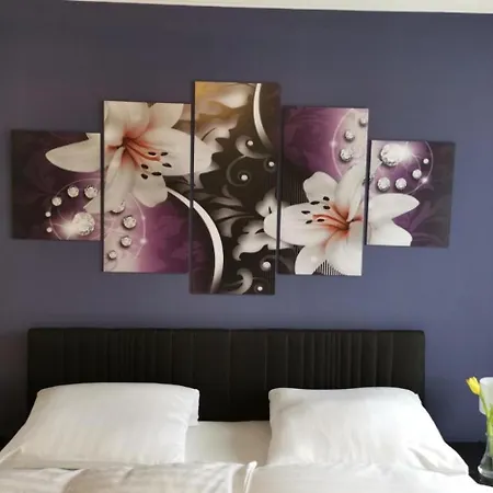 Ristohotel Zur Linde ホテル *